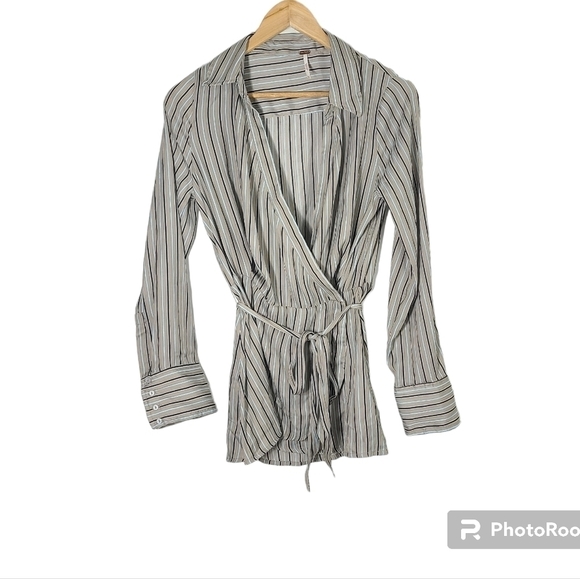 Free PEOPLE Arlo Striped Plunging Neckline Long Sleeve Wrap Blouse Size XS - Picture 6 of 16